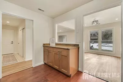 127 Oakmont Court, Edison, NJ 08820 - Photo 3