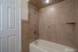 127 Oakmont Ct, Edison, NJ 08820 - Photo 19