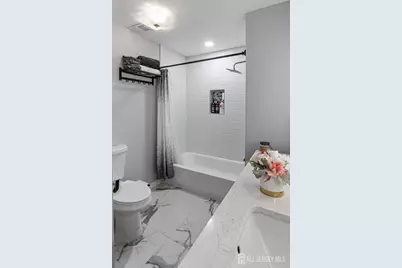 47 Hillcrest Avenue, Edison, NJ 08817 - Photo 35