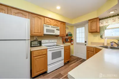 1229 Hudson Drive, North Brunswick Township, NJ 08902 - Photo 11