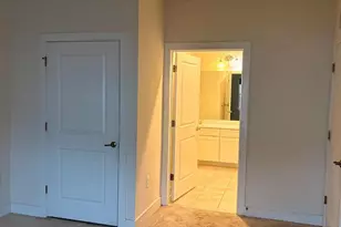 425 Tavern Rd, Monroe Township, NJ 08831 - Photo 9