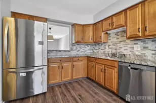 49 Hampshire Dr, Plainsboro Township, NJ 08536 - Photo 5