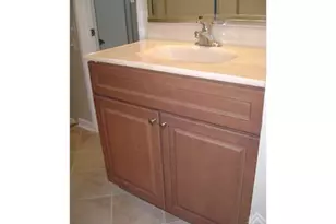 107B Chatham Dr, Monroe Township, NJ 08831 - Photo 7