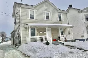 15 Doughty St, Raritan, NJ 08869 - Photo 1