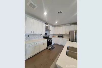 231 Lorhan Drive, Piscataway Township, NJ 08854 - Photo 31