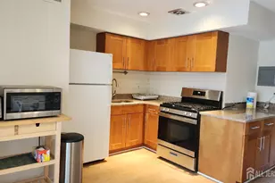 182 Evergreen Rd, Edison, NJ 08837 - Photo 5