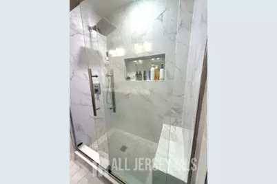 21 Wisteria Court, Monroe Township, NJ 08831 - Photo 9