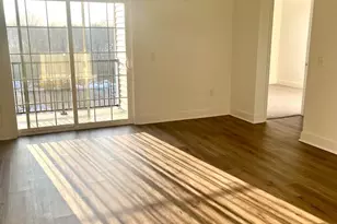 30308 Radford Ct, Monroe Township, NJ 08831 - Photo 3