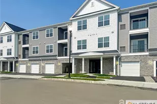 30308 Radford Ct, Monroe Township, NJ 08831 - Photo 1