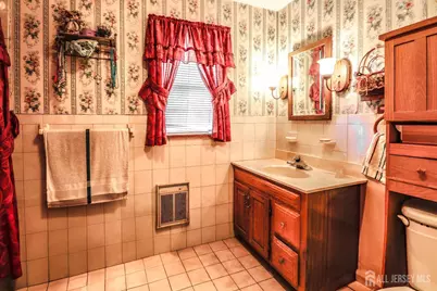 484 Old Post Road, Edison, NJ 08817 - Photo 13