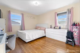 32 Sunset Dr, Port Reading, NJ 07064 - Photo 11