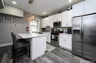 569 Liberty Ave, Jersey City, NJ 07307 - Photo 5