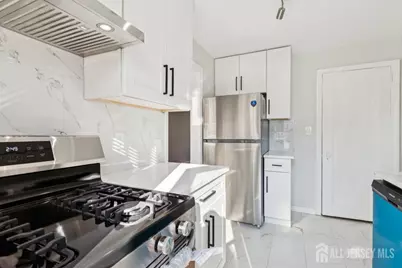 555 Main Street, Metuchen, NJ 08840 - Photo 13