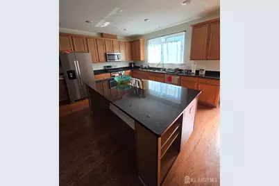 10 Bond Street, North Brunswick Township, NJ 08902 - Photo 7