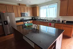 10 Bond St, North Brunswick Township, NJ 08902 - Photo 7