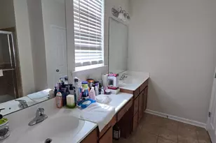 10 Bond St, North Brunswick Township, NJ 08902 - Photo 15