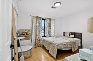 112 W Willow Street W, Colonia, NJ 07067 - Photo 17