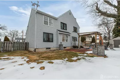 112 W Willow Street W, Colonia, NJ 07067 - Photo 27