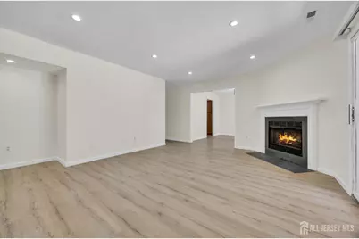 113 Heather Court #113, Edison, NJ 08820 - Photo 3