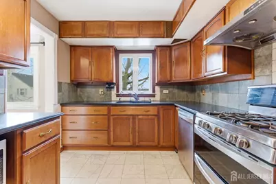 6 Cherry Street, Edison, NJ 08817 - Photo 9