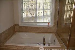 204 Downey Ln, South Brunswick Township, NJ 08852 - Photo 9