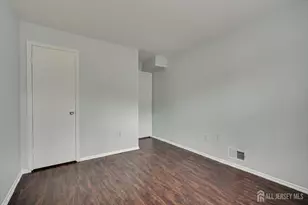 1608 Green Hollow Dr, Iselin, NJ 08830 - Photo 21