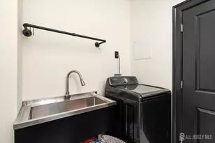 11 Hamilton Dr, Cranbury Township, NJ 08512 - Photo 25