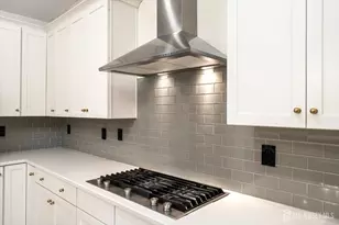 11 Hamilton Dr, Cranbury Township, NJ 08512 - Photo 11