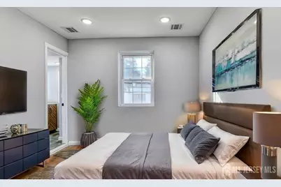 685 N Edgewood Place, North Brunswick Township, NJ 08902 - Photo 9