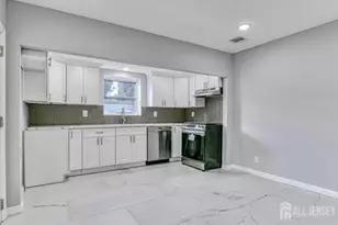 685 N Edgewood Pl, North Brunswick Township, NJ 08902 - Photo 11