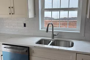 3 Lillian St, Fords, NJ 07095 - Photo 3