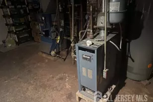 130 Catalpa Ave, Perth Amboy, NJ 08861 - Photo 17