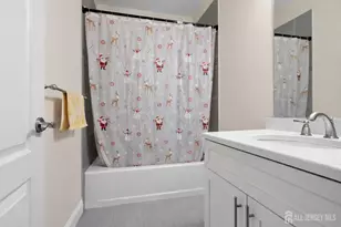 7 Dobson Rd, Edison, NJ 08817 - Photo 21