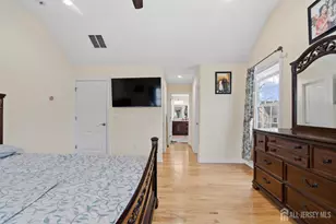 7 Dobson Rd, Edison, NJ 08817 - Photo 25