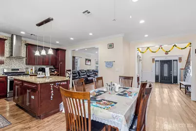 7 Dobson Road, Edison, NJ 08817 - Photo 17