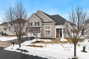 21 Dahlia Ct, Piscataway Township, NJ 08854 - Photo 3