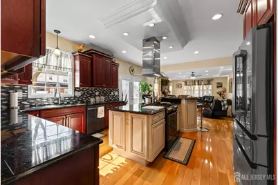 22 Downs Drive, Sayreville, NJ 08872 - Photo 15