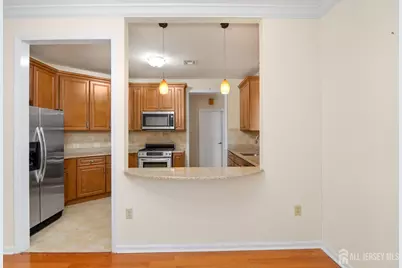 424 Regency Place, Woodbridge Township, NJ 07095 - Photo 9