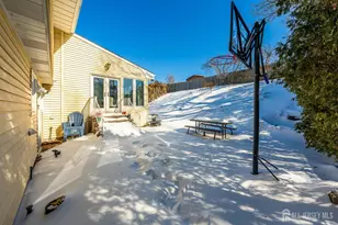 78 Roosevelt Ave, Colonia, NJ 07067 - Photo 21