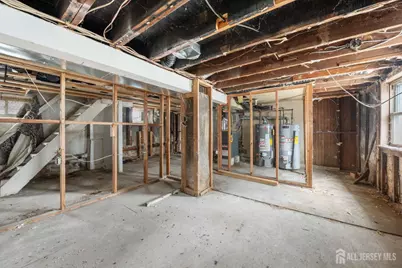 86 S Fulton Street S, Woodbridge Township, NJ 07095 - Photo 15