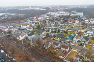 86 S Fulton Street S, Woodbridge Township, NJ 07095 - Photo 21