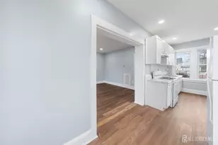 86 S Fulton Street S, Woodbridge Township, NJ 07095 - Photo 9