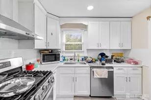 22 N Oak Ave N, Iselin, NJ 08830 - Photo 9