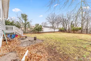 22 N Oak Ave N, Iselin, NJ 08830 - Photo 3