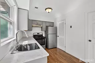 35 Dallenbach Ln, East Brunswick Township, NJ 08816 - Photo 9