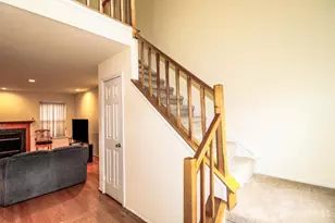 190 Jonathan Pl, Franklin Township, NJ 08873 - Photo 5