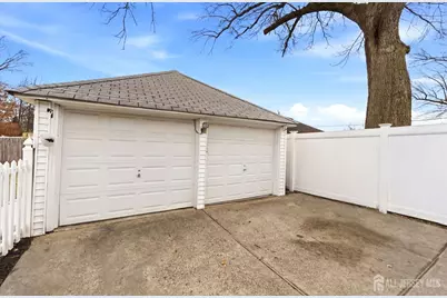 142 Liberty Street, Fords, NJ 08863 - Photo 5