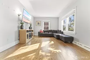 142 Liberty St, Fords, NJ 08863 - Photo 7