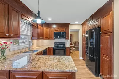 30 Pelham Place, East Brunswick Township, NJ 08816 - Photo 11