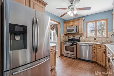 325 Colonia Boulevard, Colonia, NJ 07067 - Photo 9